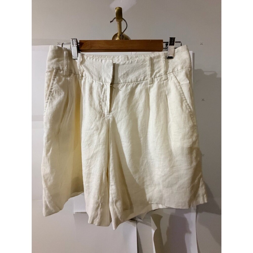 Antonio Melani Women's Cream Linen Blend Tailored Shorts size 4